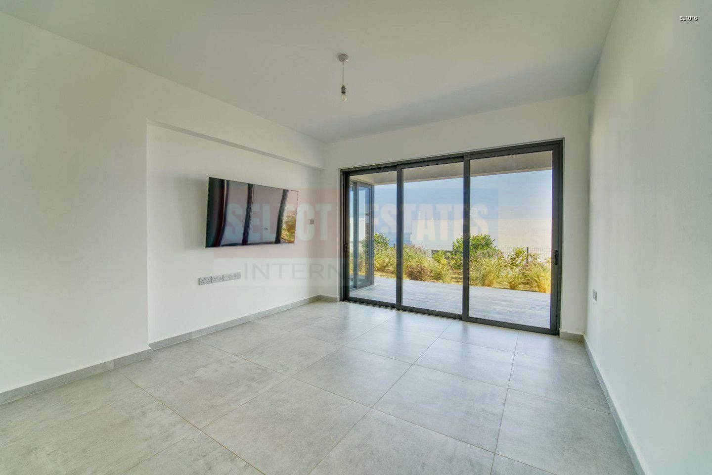 Garden Floor Ready for Delivery in Bahçeli