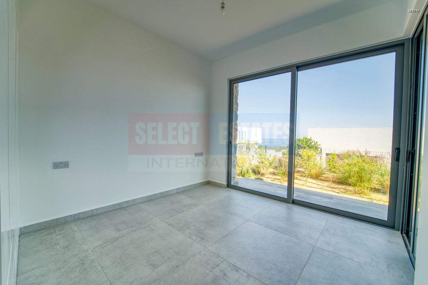 Garden Floor Ready for Delivery in Bahçeli