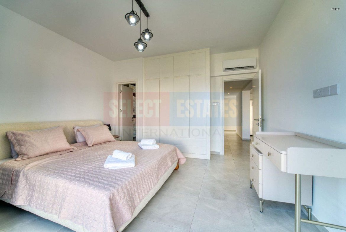 Seafront Ready Bungalow in Bahçeli