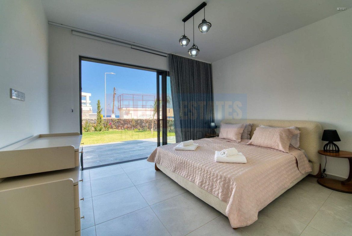 Seafront Ready Bungalow in Bahçeli