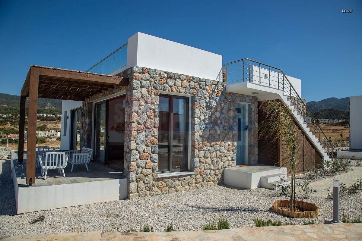 Seafront Ready Bungalow in Bahçeli