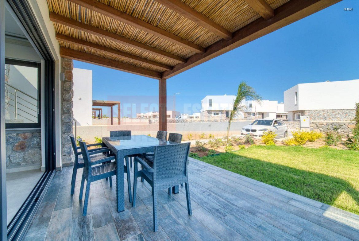 Seafront Ready Bungalow in Bahçeli