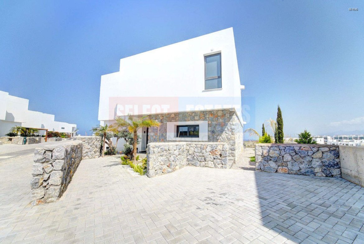 Beachfront Luxury Villa