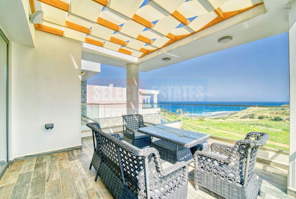Beachfront Luxury Villa