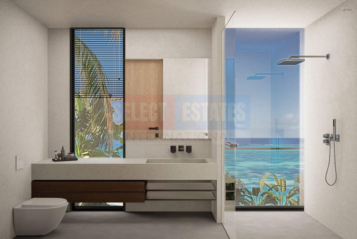 Seafront Villa in Esentepe