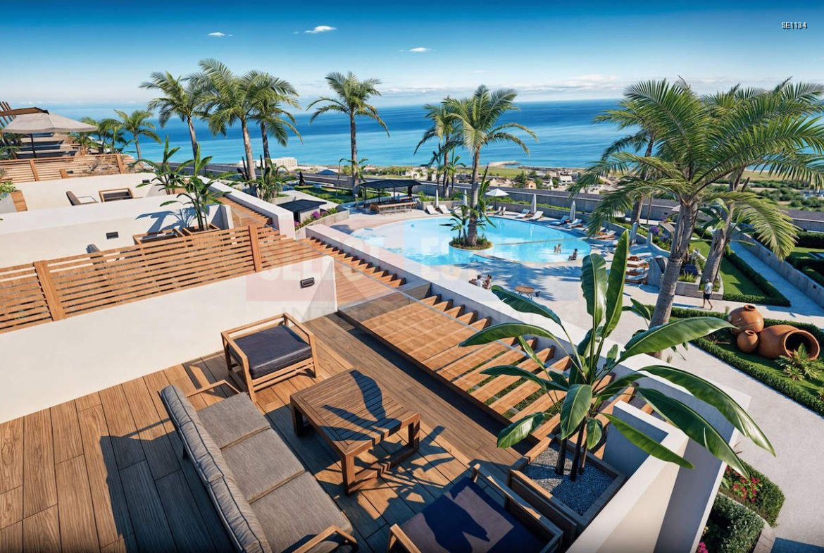 Luxury Penthouse with Sea View in Lapta