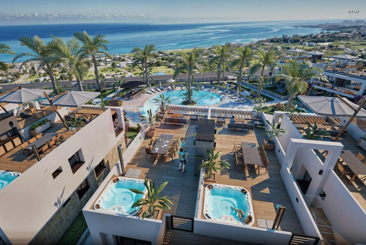 Luxury Penthouse with Sea View in Lapta