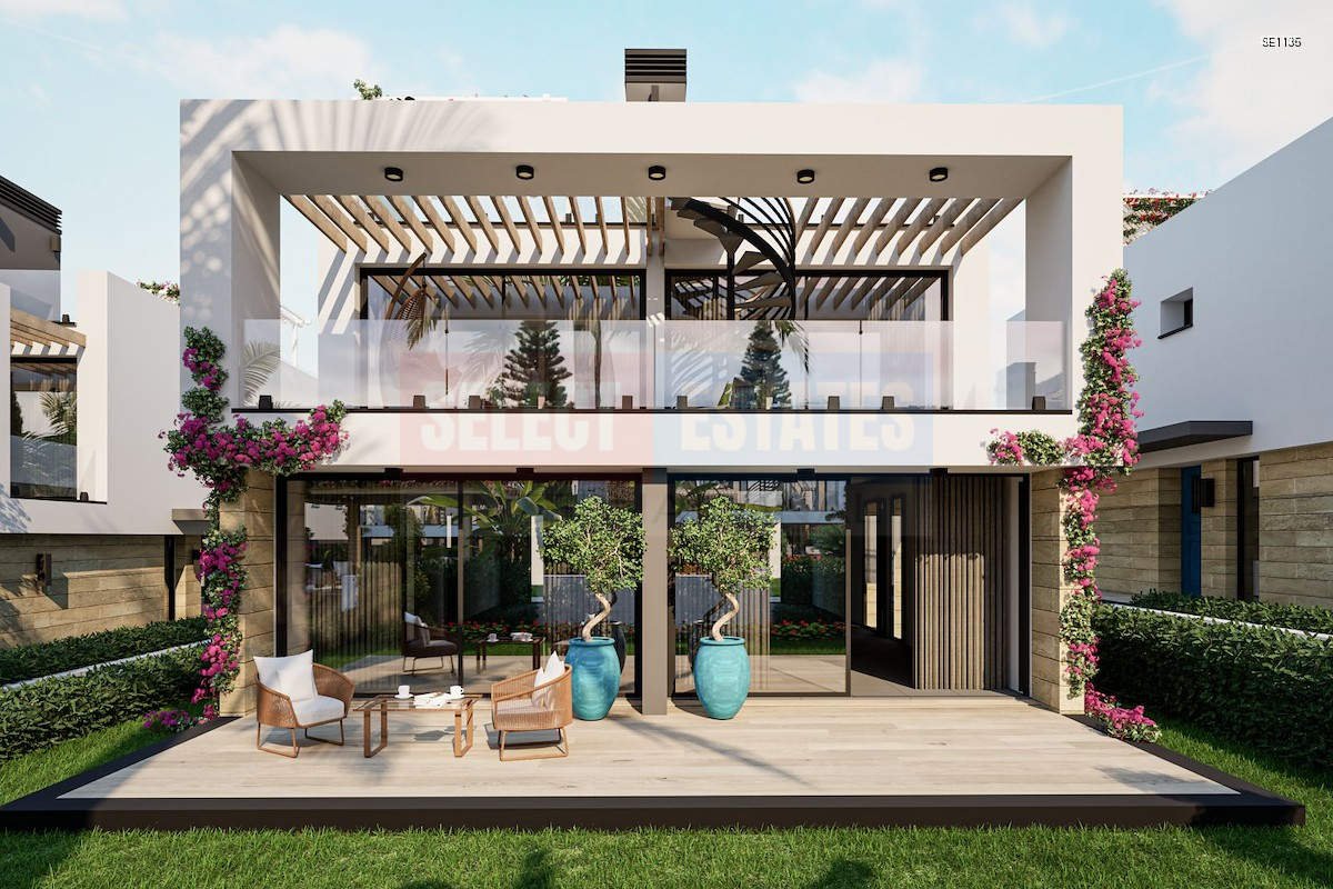 SE1135_001 Luxury Villa with Sea View in Lapta