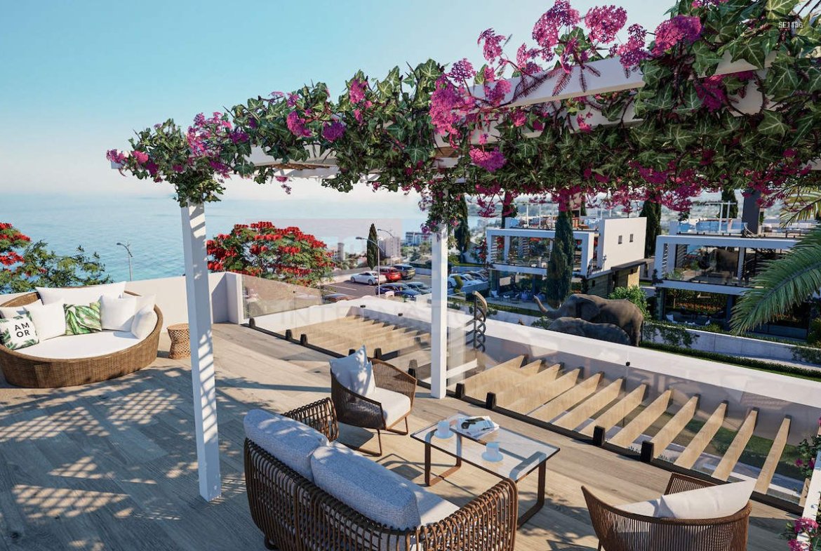 Luxury Villa Near the Sea in Lapta