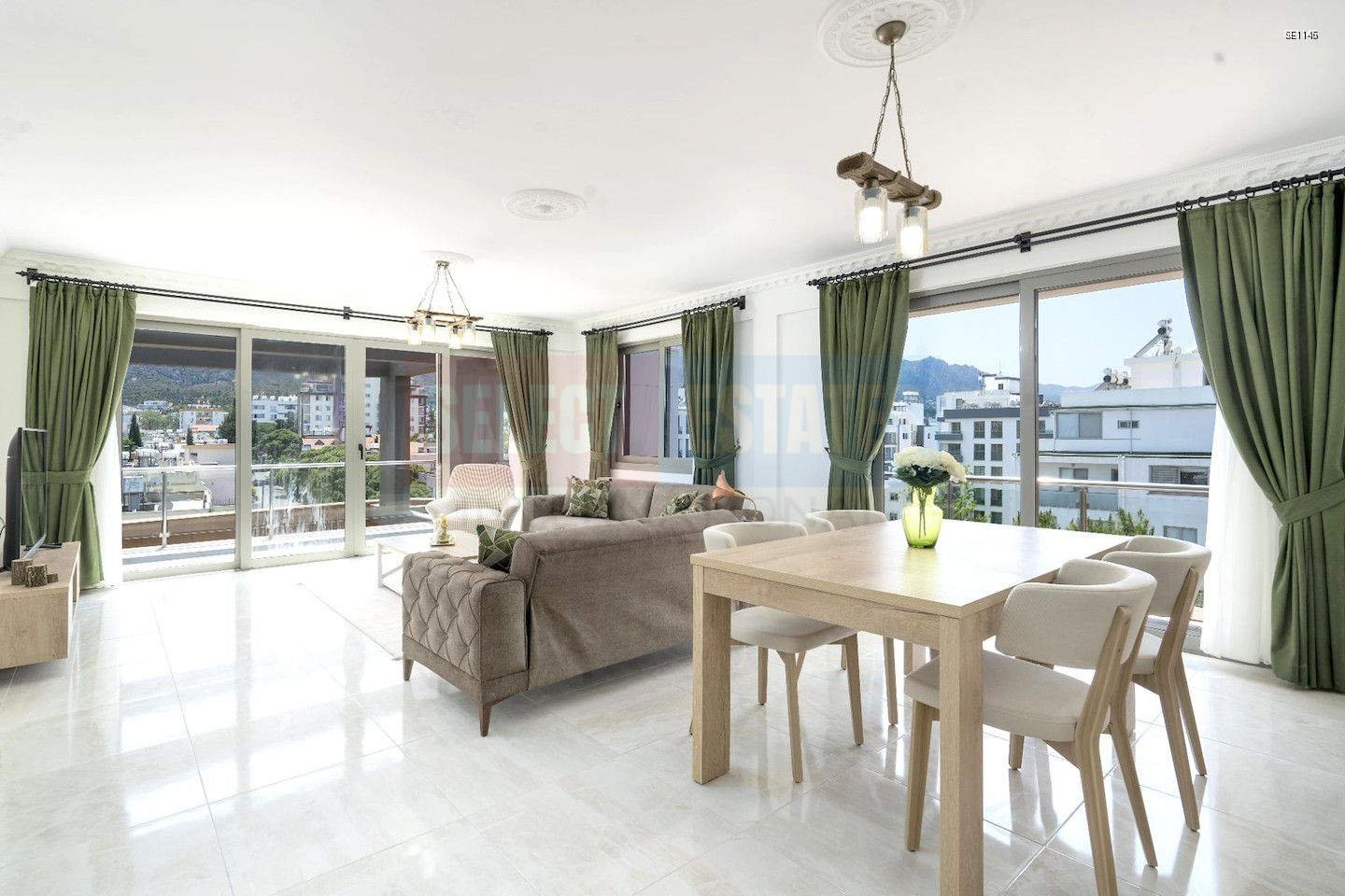 SE1145_003 Ready Luxury Penthouse in Kyrenia Center