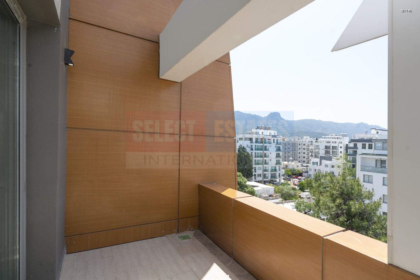 SE1145_014 Ready Luxury Penthouse in Kyrenia Center