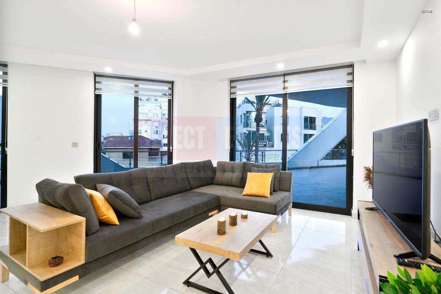 Ready to Move In Apartment in Kyrenia Center