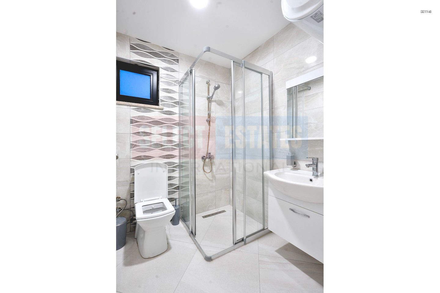 Ready to Move In Apartment in Kyrenia Center