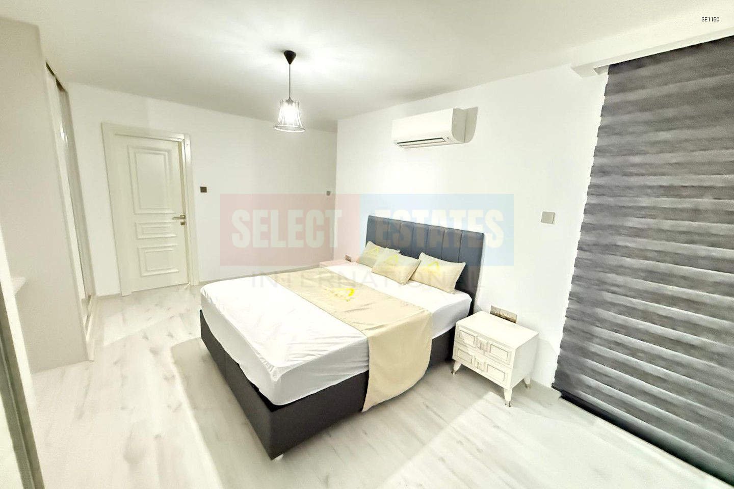 SE1150_033 Ready Luxury Apartment in Kyrenia Center