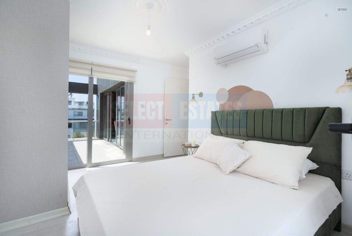 Ready to Move In Penthouse in Kyrenia Center