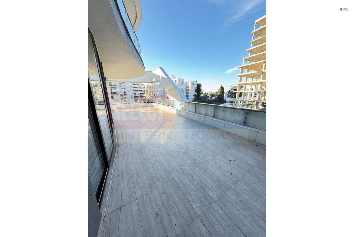 Ready Modern Apartment in Kyrenia Center