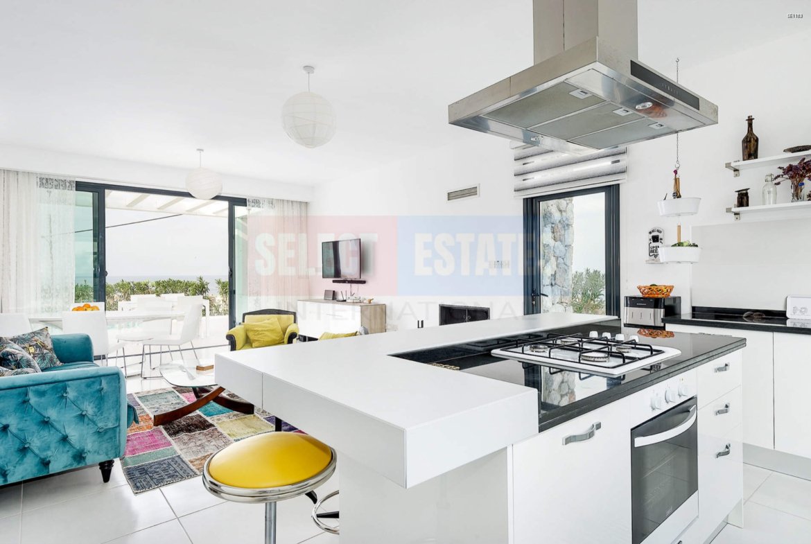 Sea front Luxury Detached Villa