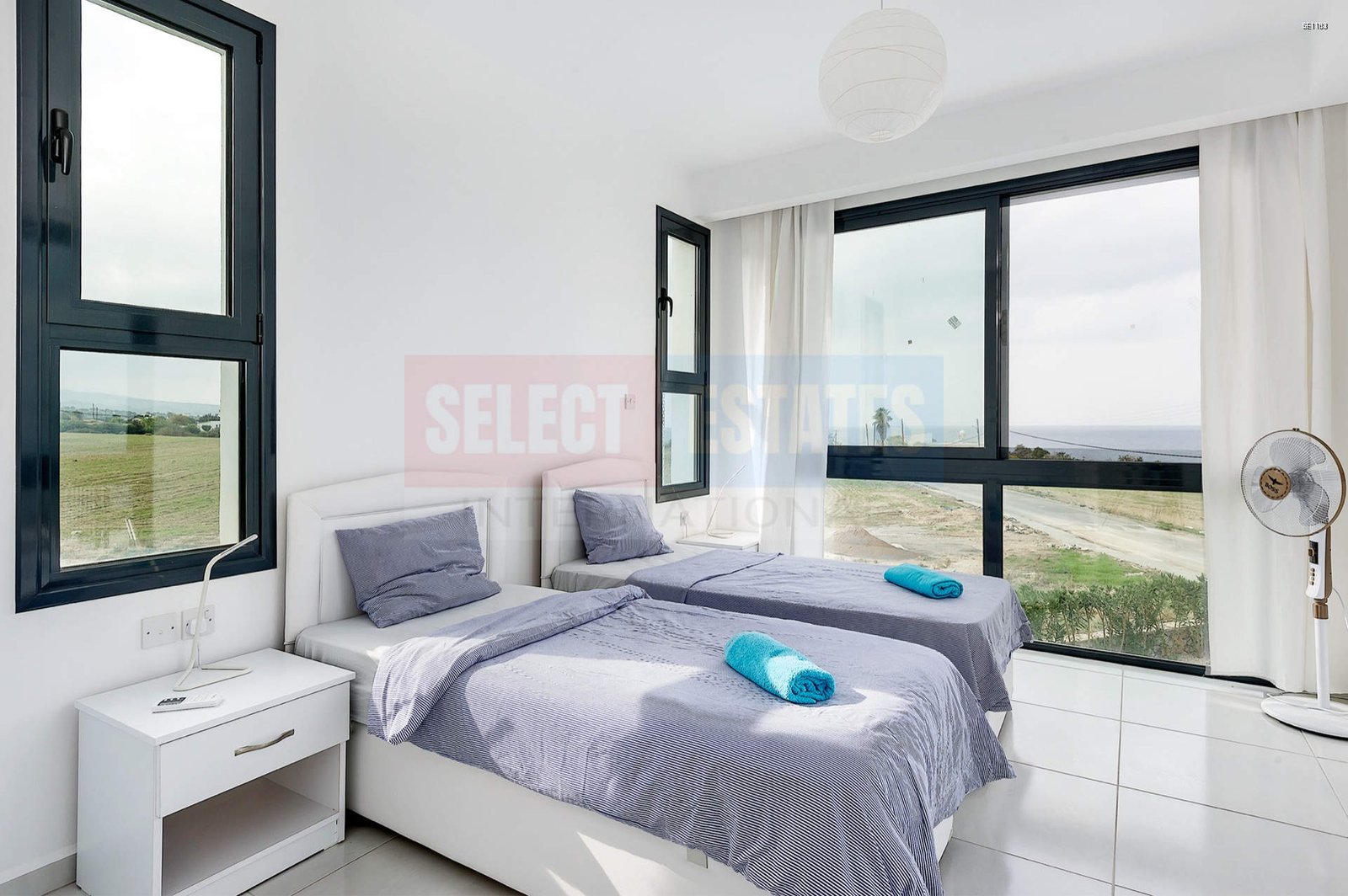 SE1183_012 Sea front Luxury Detached Villa