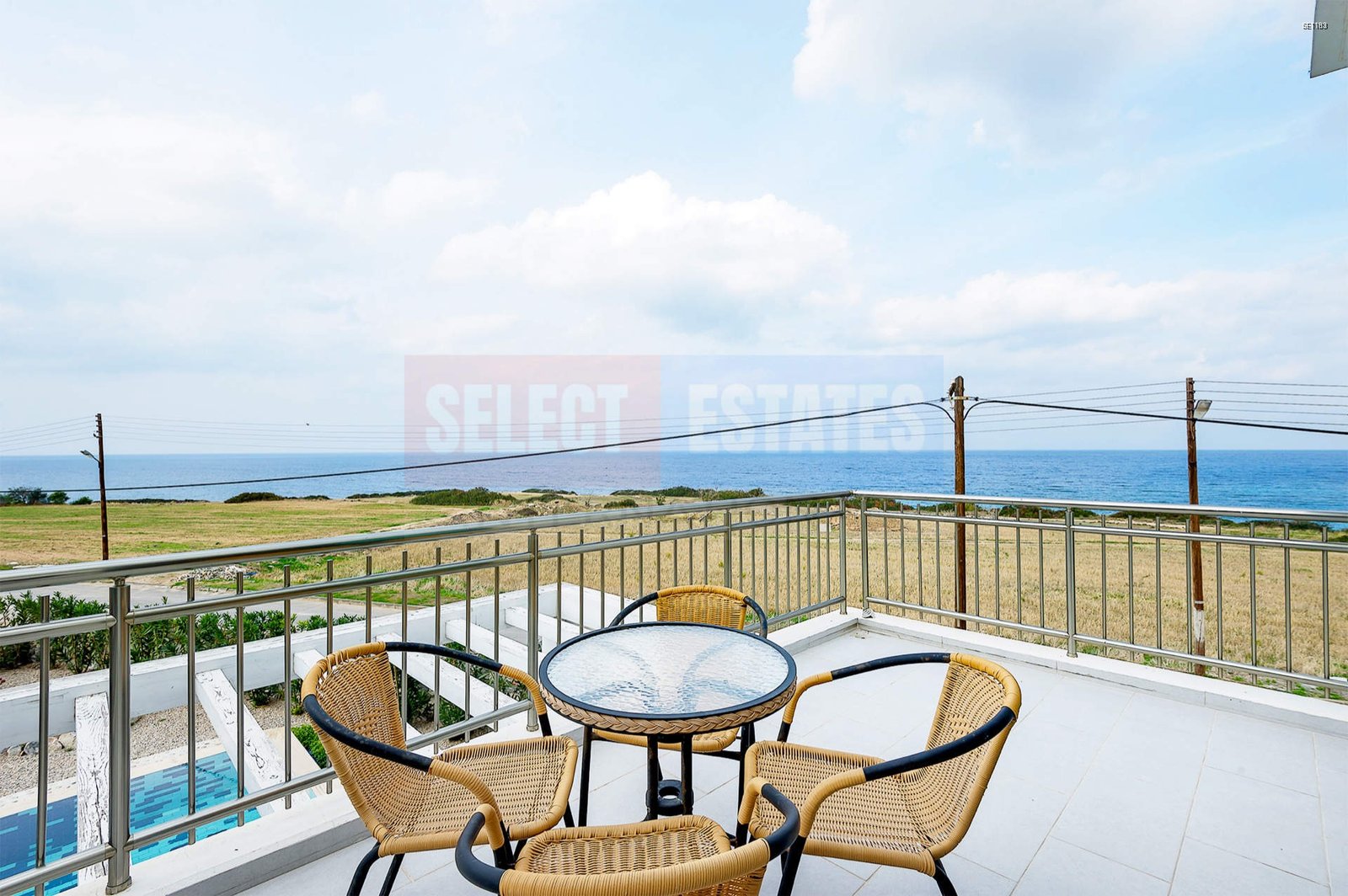 SE1183_014 Sea front Luxury Detached Villa