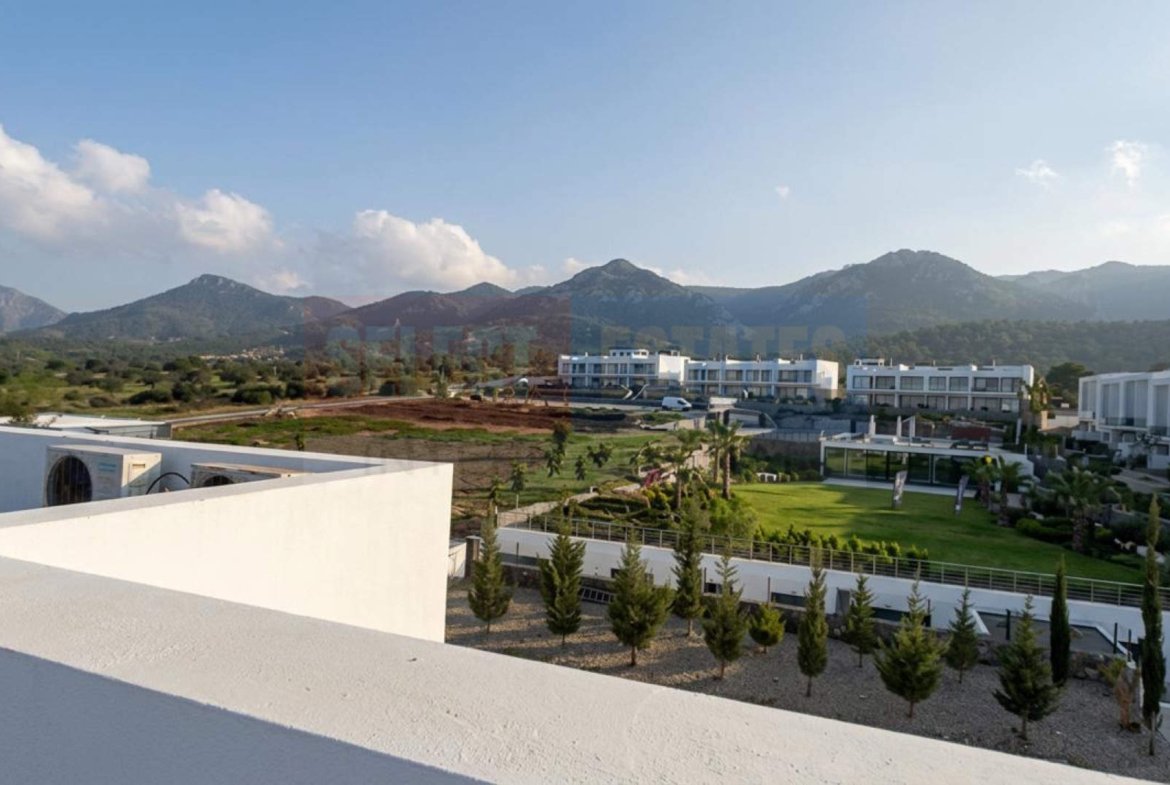 2+1 Apartment with Sea View in Tatlısu