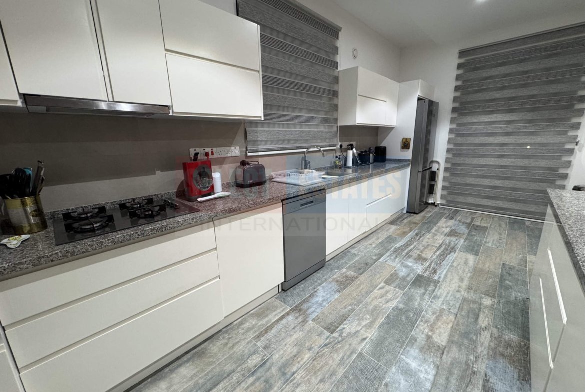 See front Luxury Bungalow –