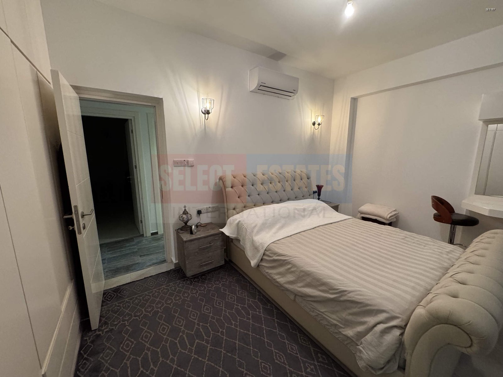 SE1187_014 See front Luxury Bungalow –