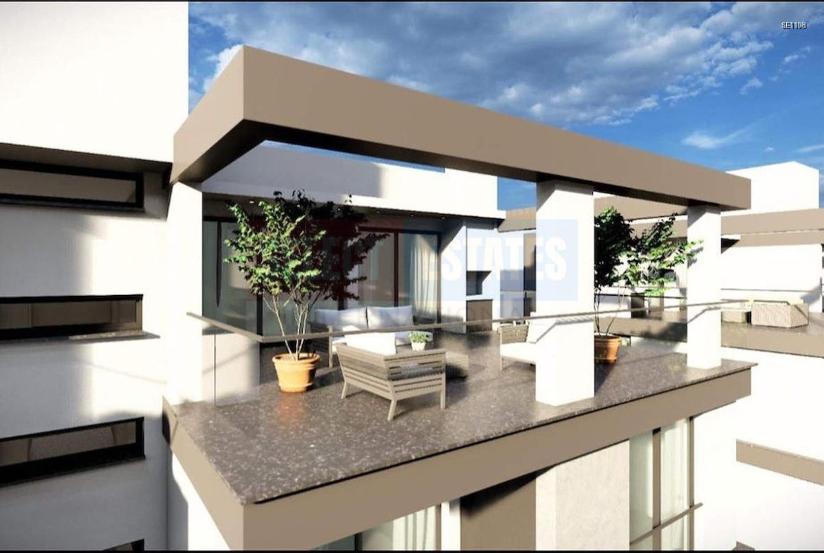 Penthouse with a Large Terrace in Ortaköy