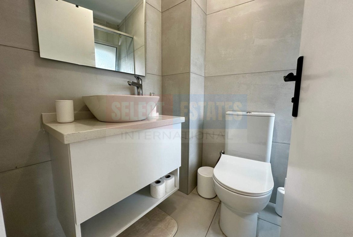 Ready to move 2+1 Luxury Penthouse in Bahçeli, Kyrenia