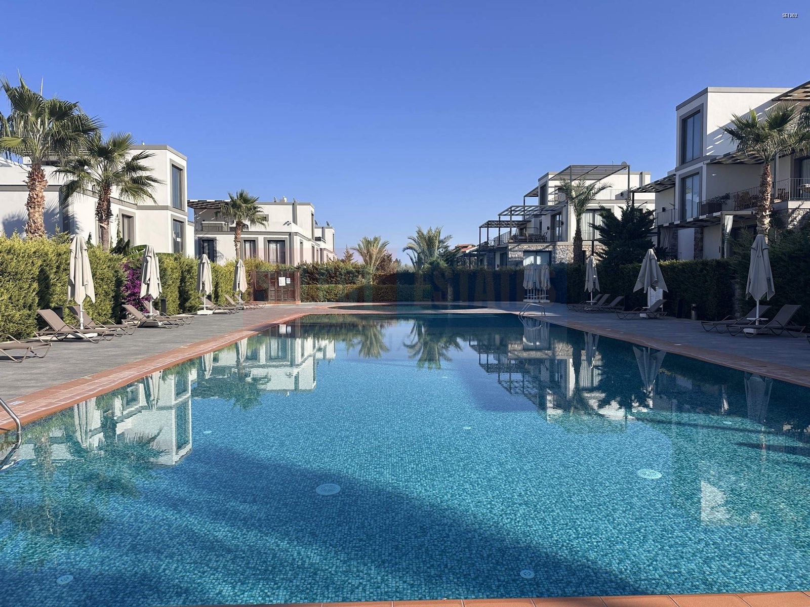 SE1202_006 Natura Cyprus 2+1 Ground floor. Alsancak