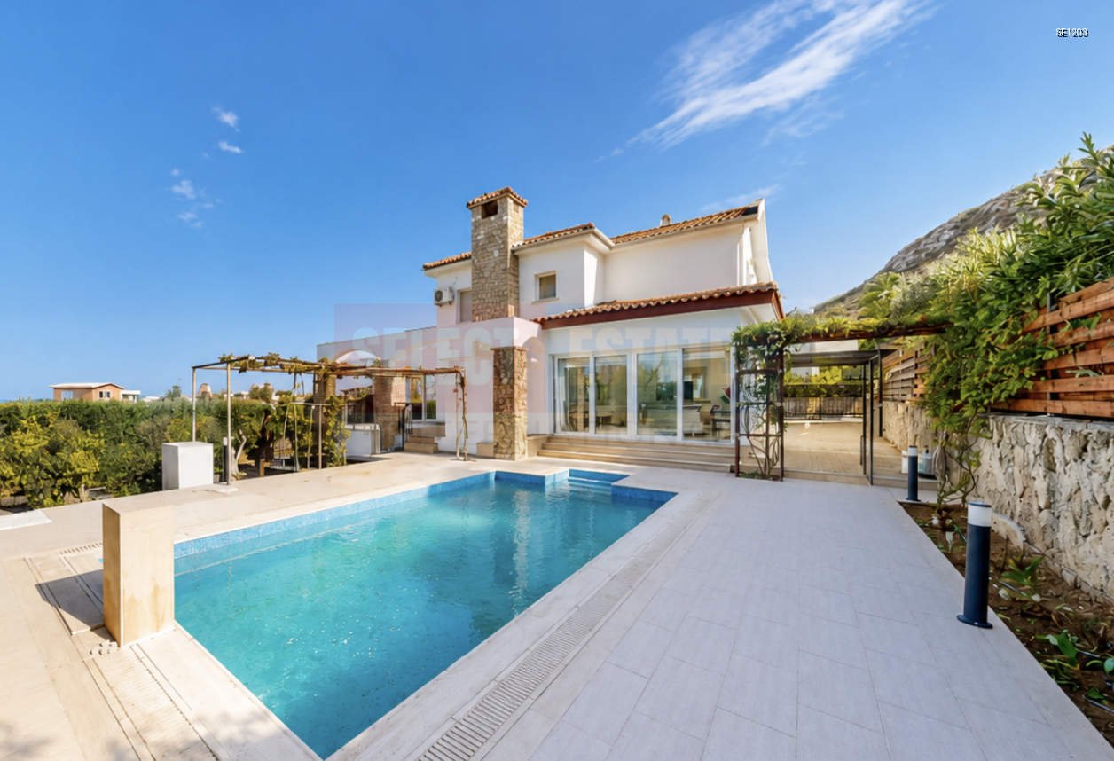 SE1203_001 Villa with Pool and View in Alsancak