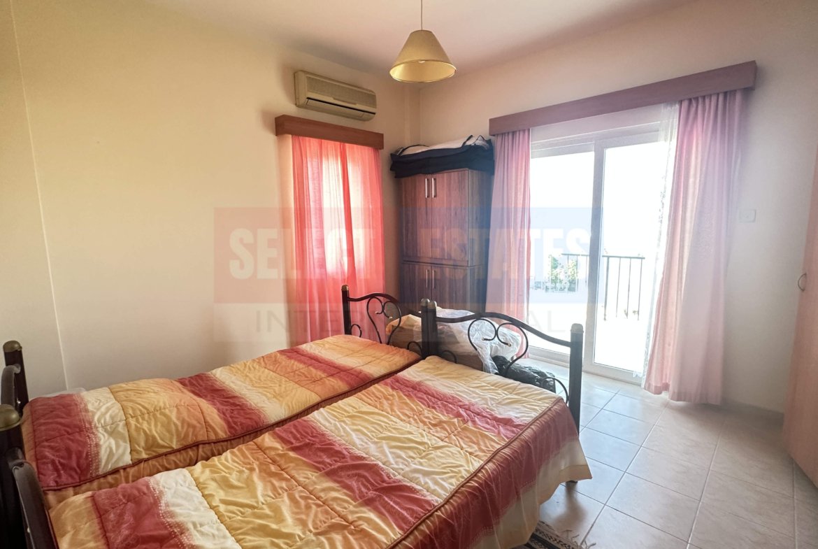 Villa with Pool and View in Alsancak