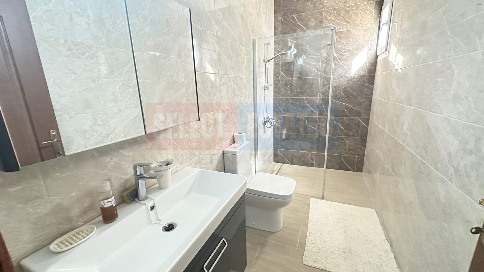 SE1203_011 Villa with Pool and View in Alsancak