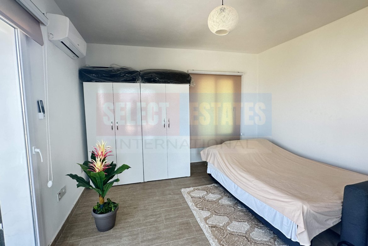 Villa with Pool and View in Alsancak