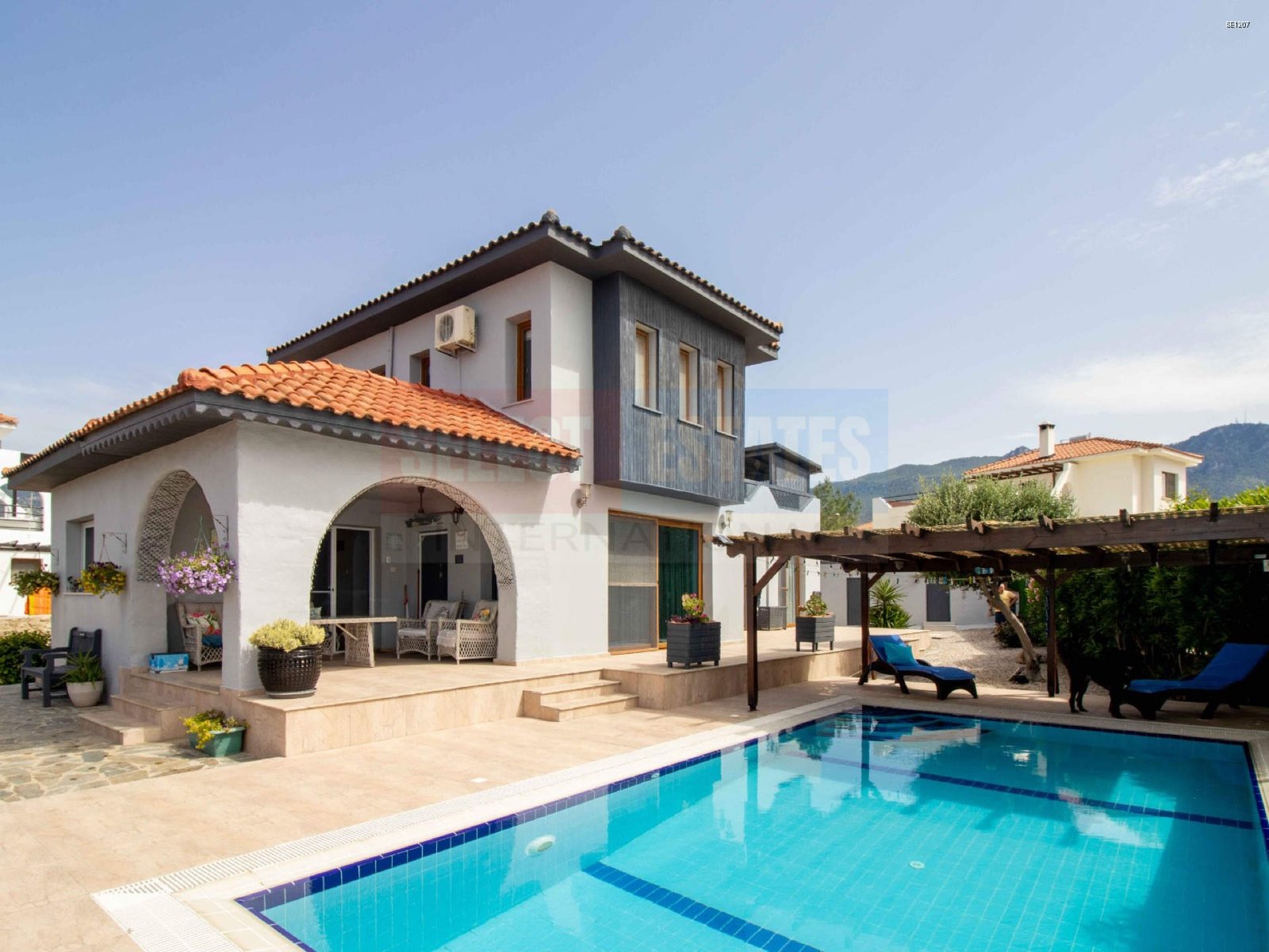 Luxury Villa with Pool with amazing views – North Cyprus
