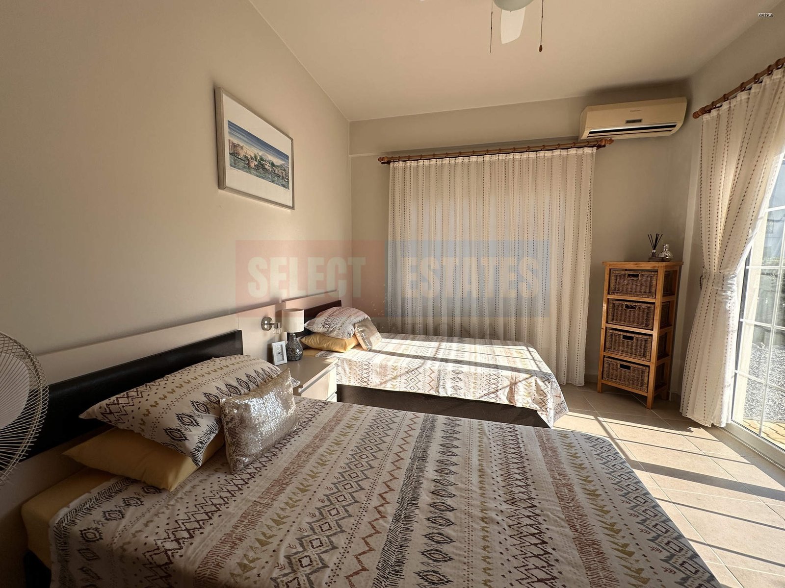 Villa for Sale with Pool in Lapta