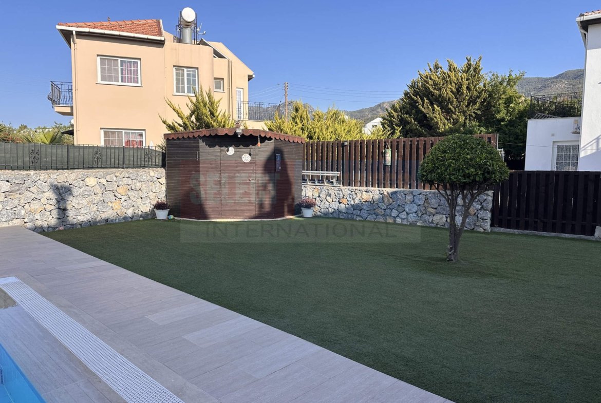Villa for Sale with Pool in Lapta