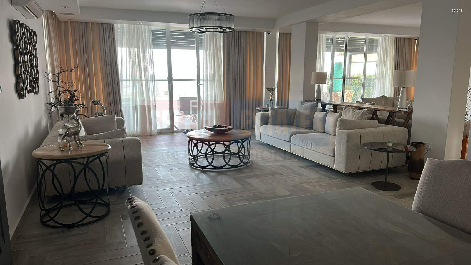 SE1213_004 Seafront Private Villa – Four Seasons Life 1