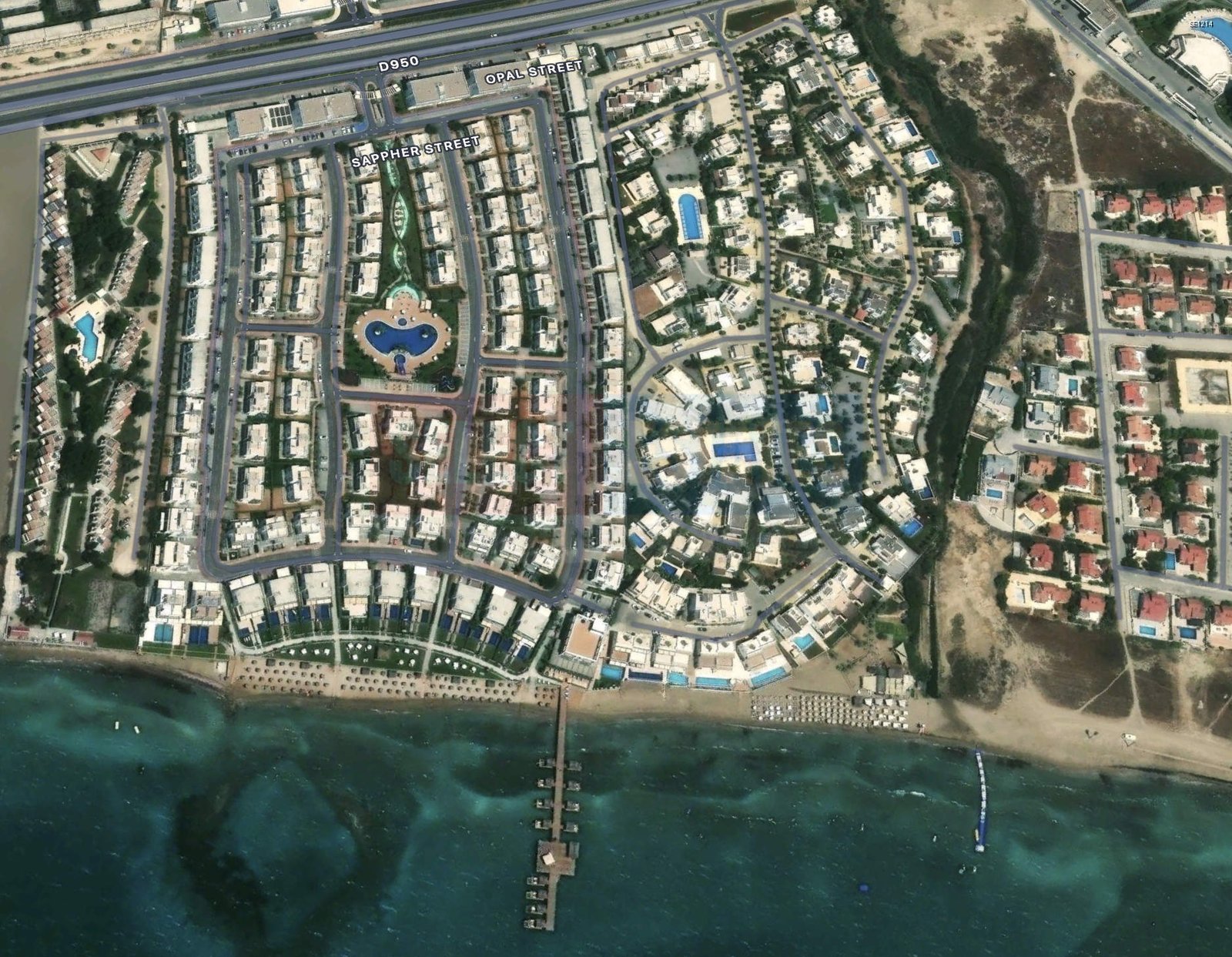 SE1214_002 Beachfront Villa in Long Beach – Dream House
