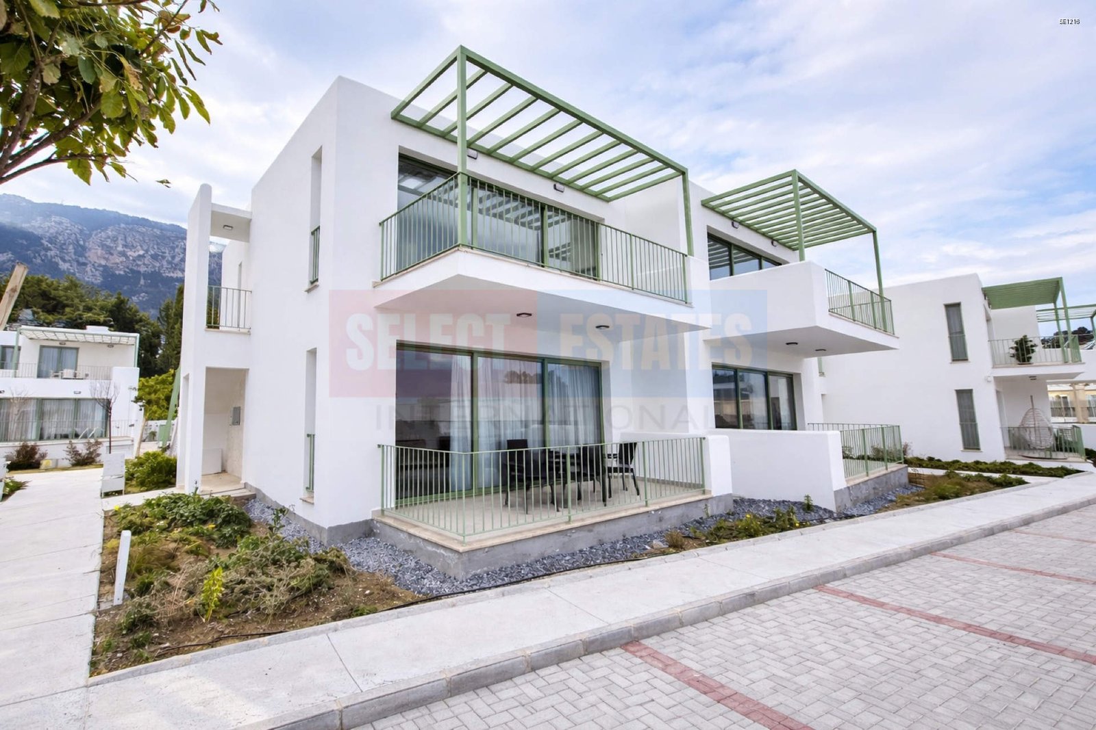 Lapta Luxury Turkish Title Deed Apartment