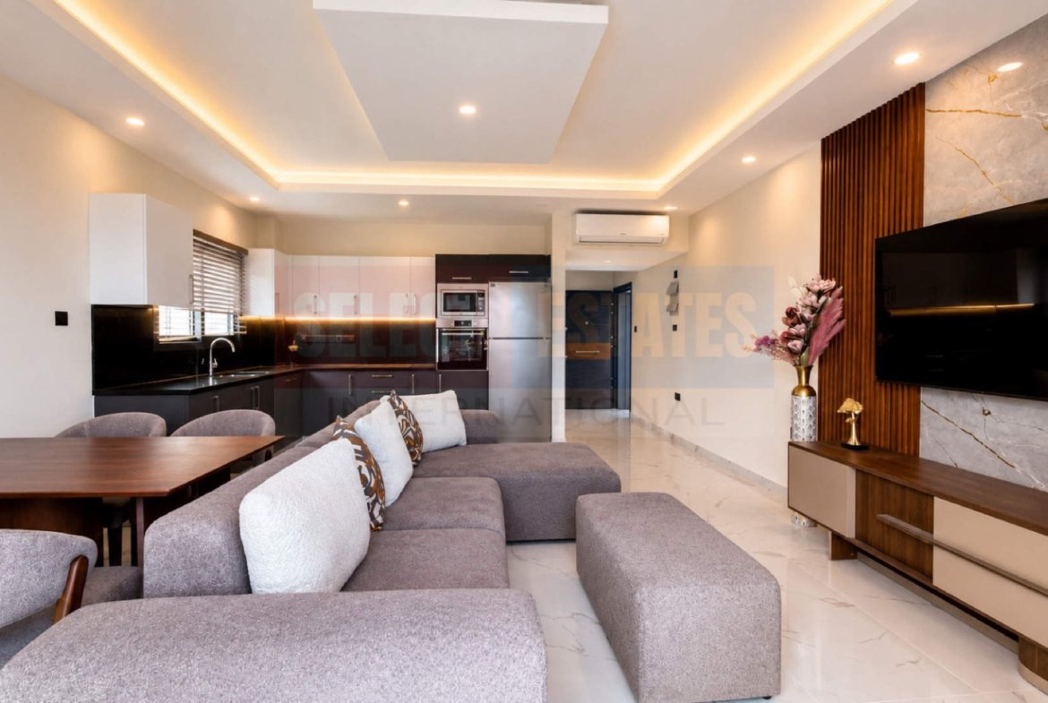 Luxury Apartment with Pool in Zeytinlik