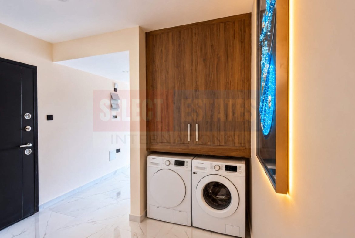 Luxury Apartment with Pool in Zeytinlik
