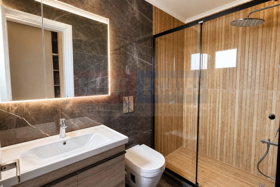 Luxury Apartment with Pool in Zeytinlik