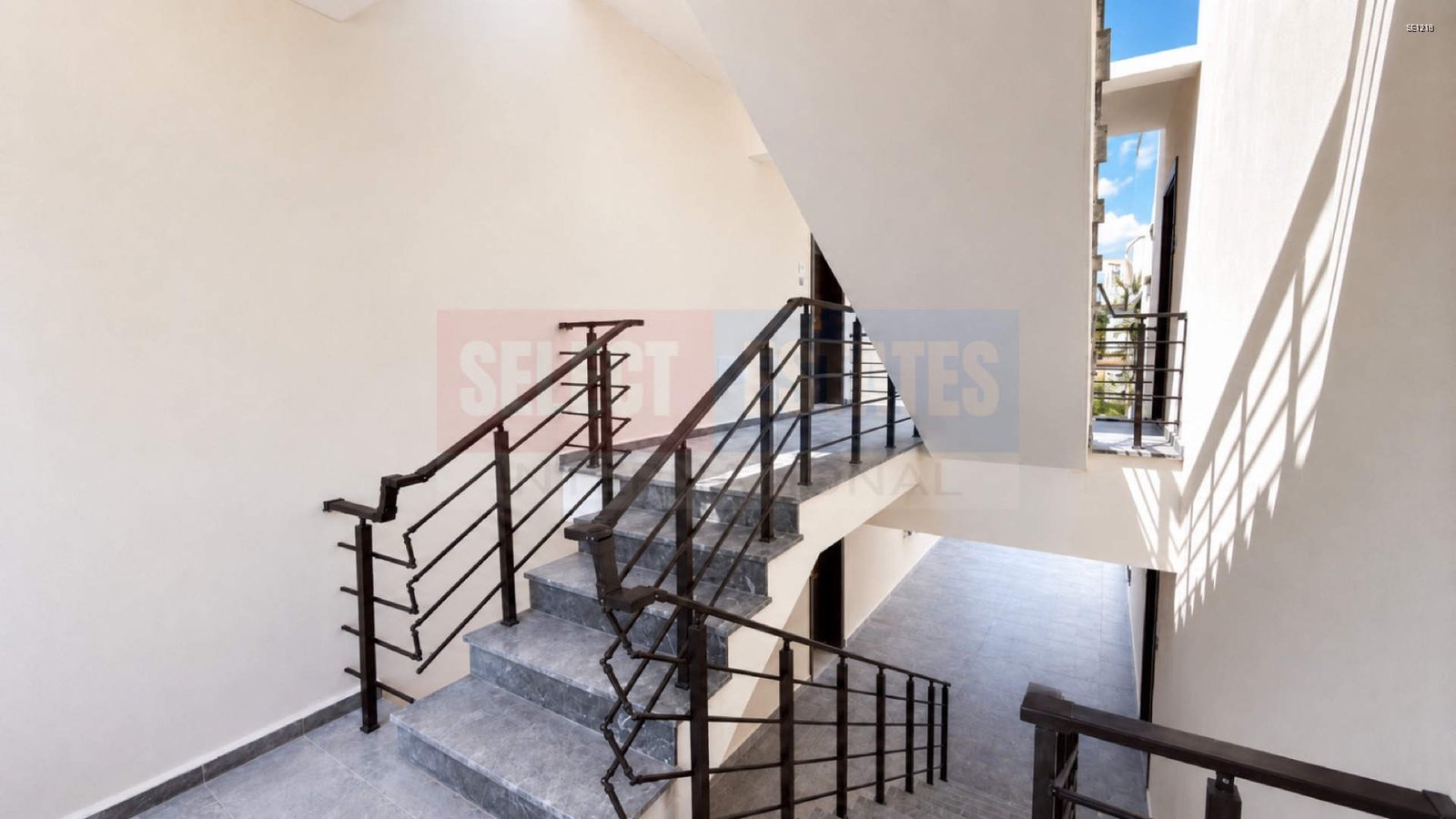 Furnished Luxury Villa For Rent