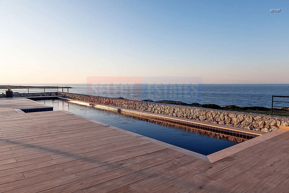 Luxury Modern Villa in Bahçeli