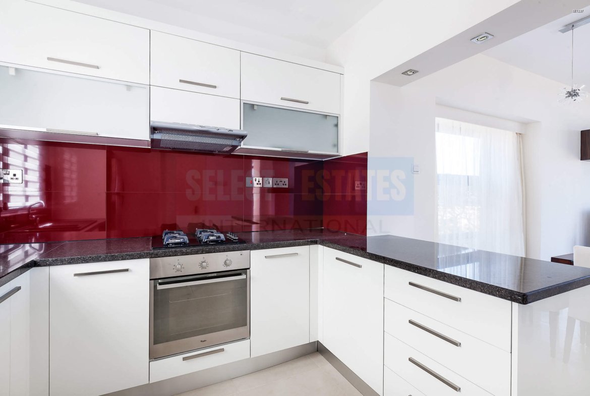 Luxury Modern Villa in Bahçeli