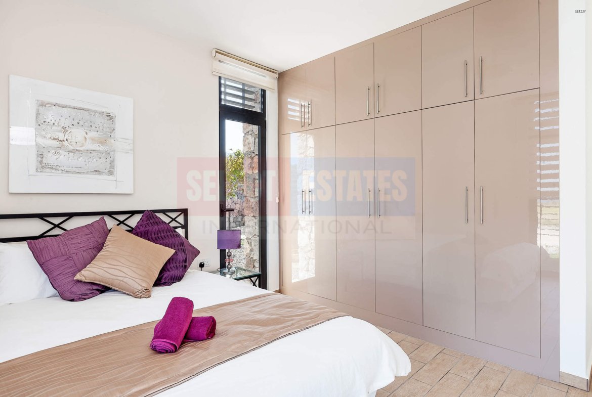 Luxury Modern Villa in Bahçeli