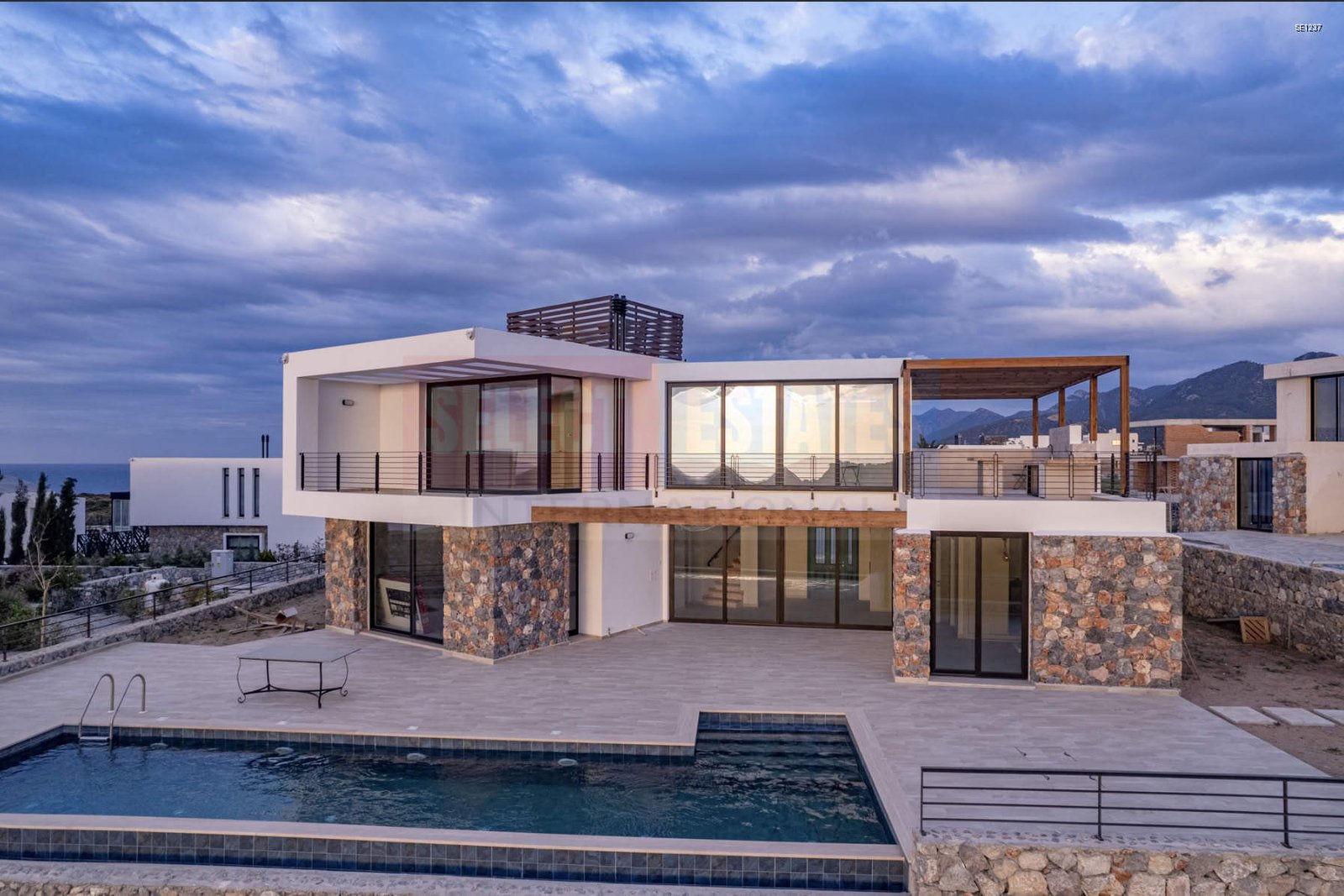 Luxury Modern Villa in Bahçeli