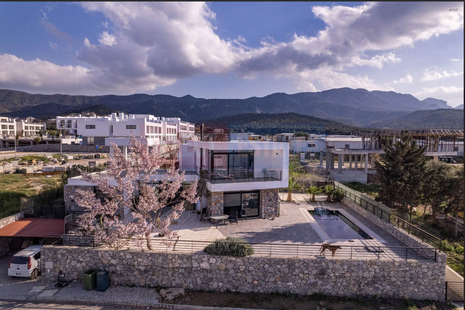Luxury Modern Villa in Bahçeli