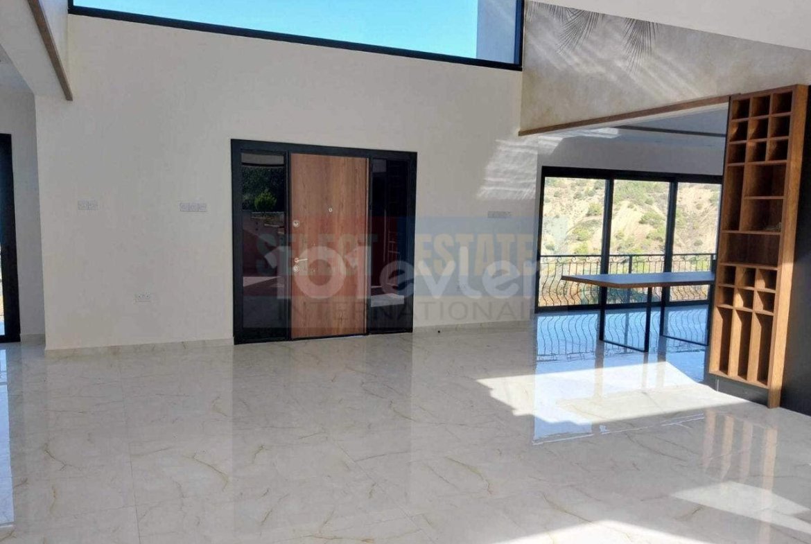 Luxury Villa with Vineyard Views and Infinity Pool in Ilgaz