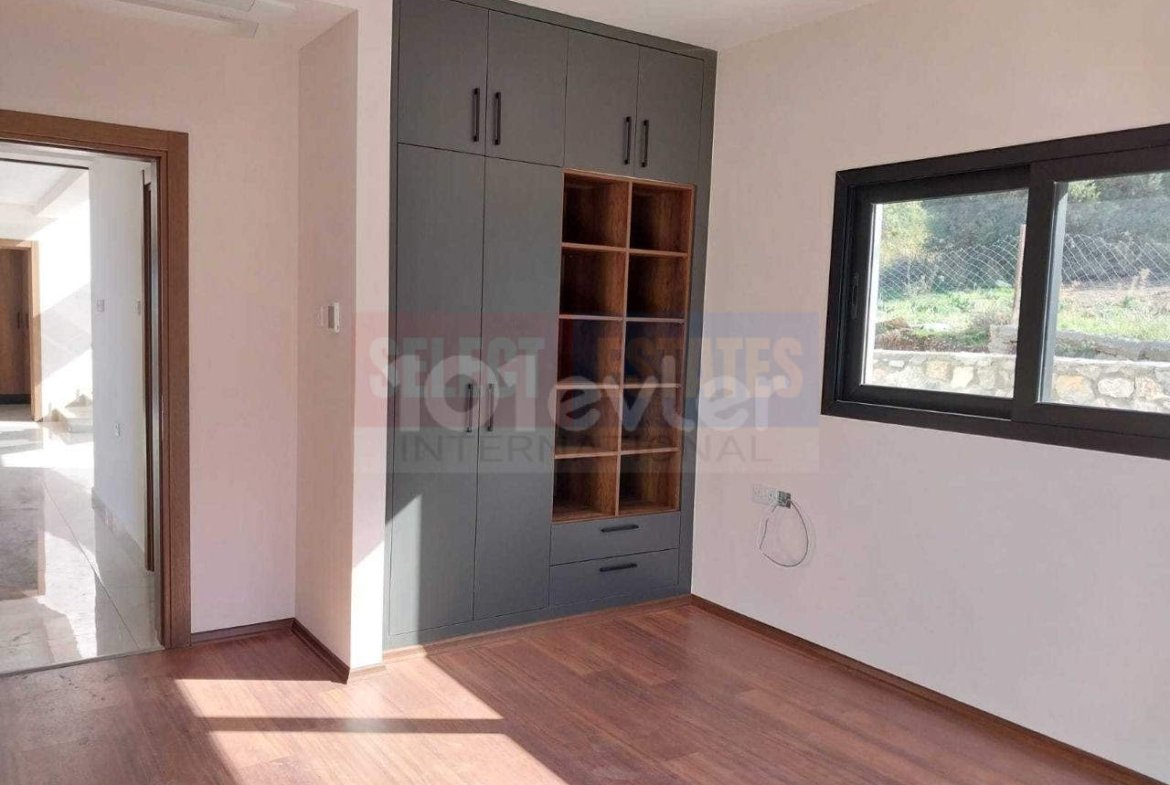 Luxury Villa with Vineyard Views and Infinity Pool in Ilgaz